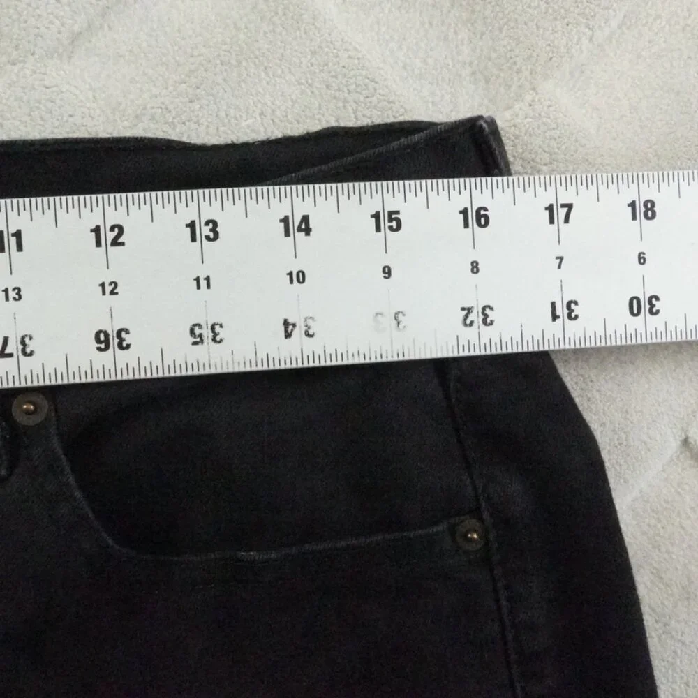 Levi's 505 Classic Straight Leg Jean Mens 33x34 Black Denim